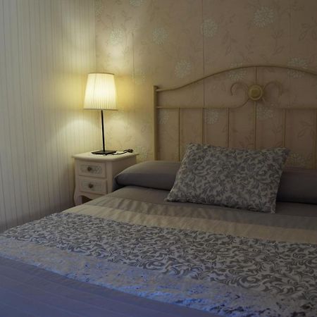La Alpargateria Bed & Breakfast บียาฟรังกา-มอนเตส เด โอกา ภายนอก รูปภาพ