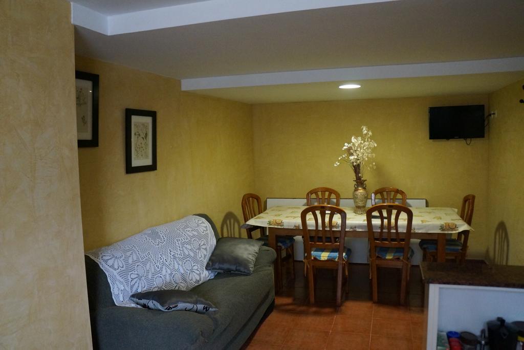 La Alpargateria Bed & Breakfast บียาฟรังกา-มอนเตส เด โอกา ภายนอก รูปภาพ