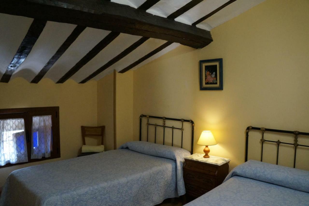 La Alpargateria Bed & Breakfast บียาฟรังกา-มอนเตส เด โอกา ภายนอก รูปภาพ